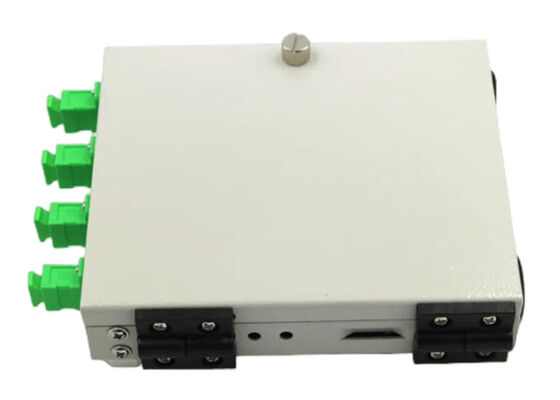 Ο μίνι τοίχος τοποθετεί το Sc Clamshell FTTD κιβωτίων λήξης ινών 4 λιμένων