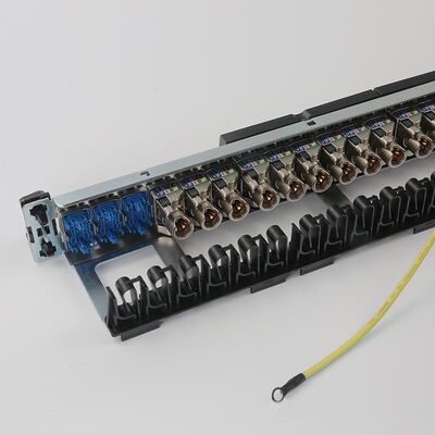 Ενσωματωμένη RJ45 1U 24 επιτροπή μπαλωμάτων λιμένων επιτροπής μπαλωμάτων δικτύων UTP